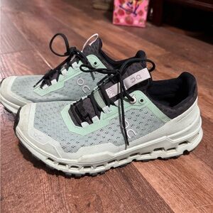 On Running Women's Athletic Shoes - Mint and Black